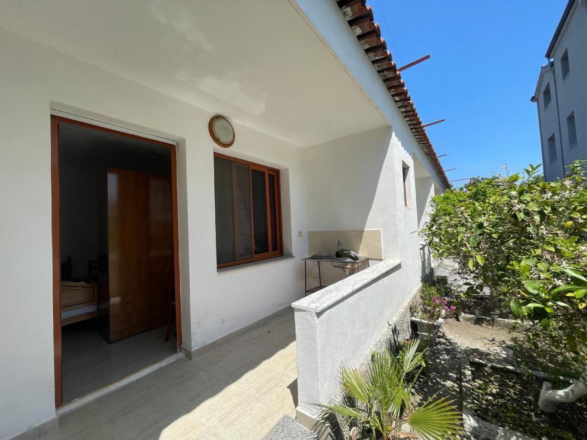 Vila Cano Durrës Exterior foto