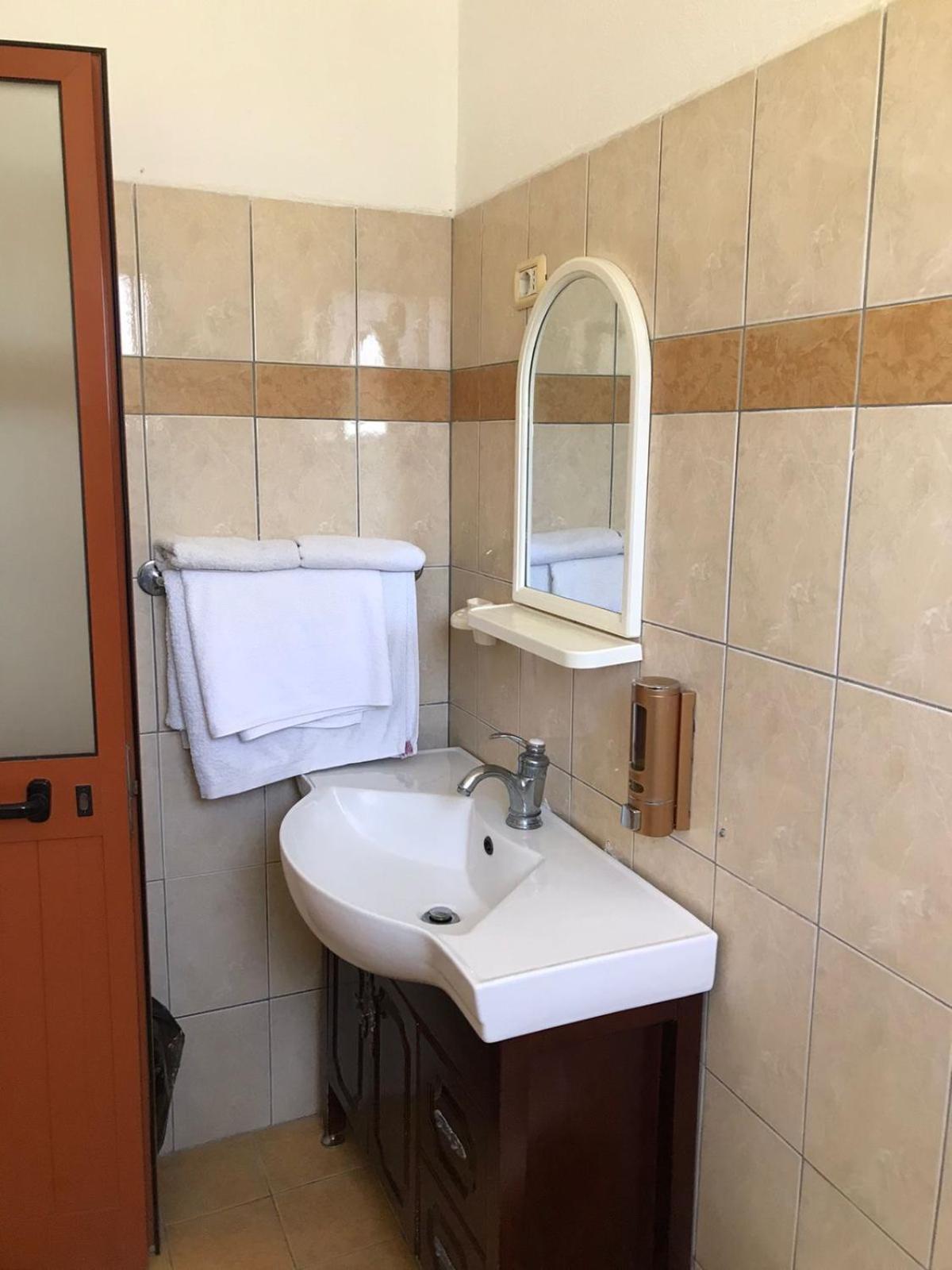 Vila Cano Durrës Exterior foto