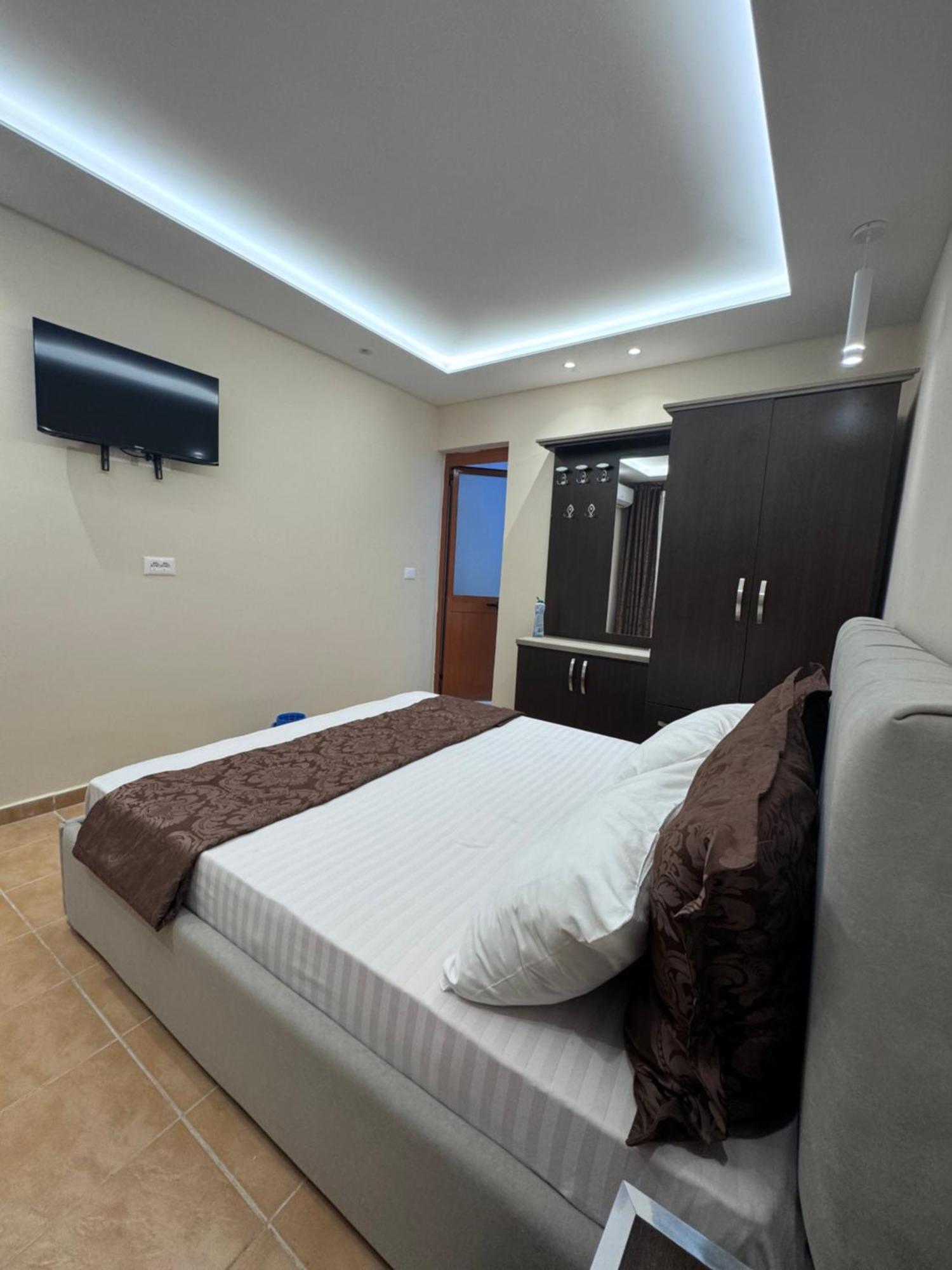 Vila Cano Durrës Exterior foto